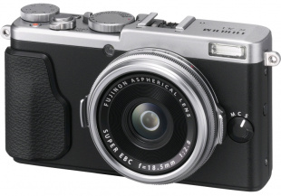 FujiFilm X70 Silver Фотоаппарат